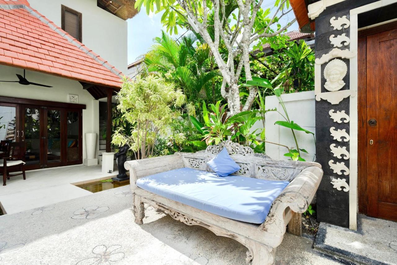 Villa Carissa Seminyak Centre, Bali By Le Ciel Hospitality Exteriér fotografie
